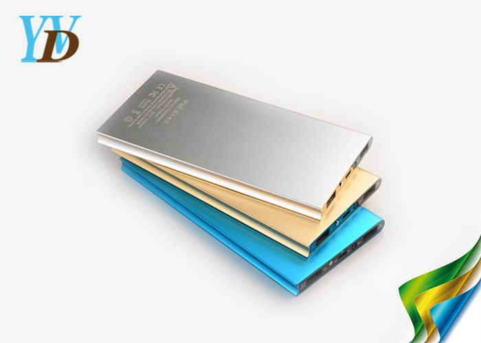 Banco ultra fino do poder do carregador de bateria do diodo emissor de luz/LCD 8000mAh para dispositivos espertos de Digitas