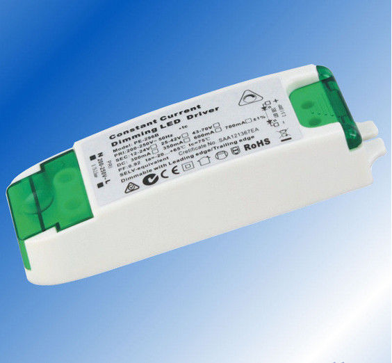 a tensão constante de Dimmable do TRIAC de 18W 200Ma conduziu EN 61000-3-2 do motorista 70V